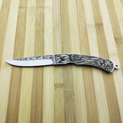 N690 Kartal Gravür Desenli Kuyruk Kilitli Çakı | Premium Çakı